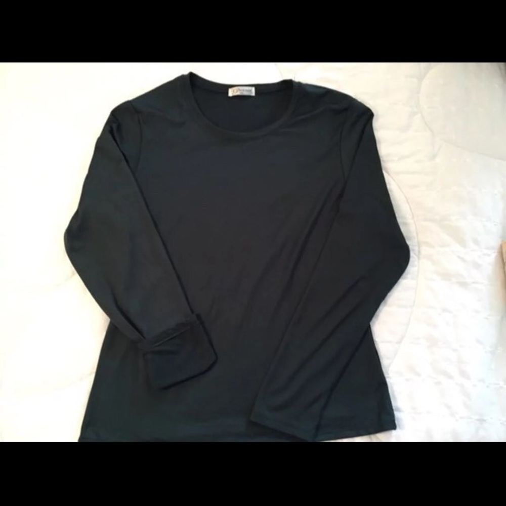 Size M Dark green L/S thermal shirt